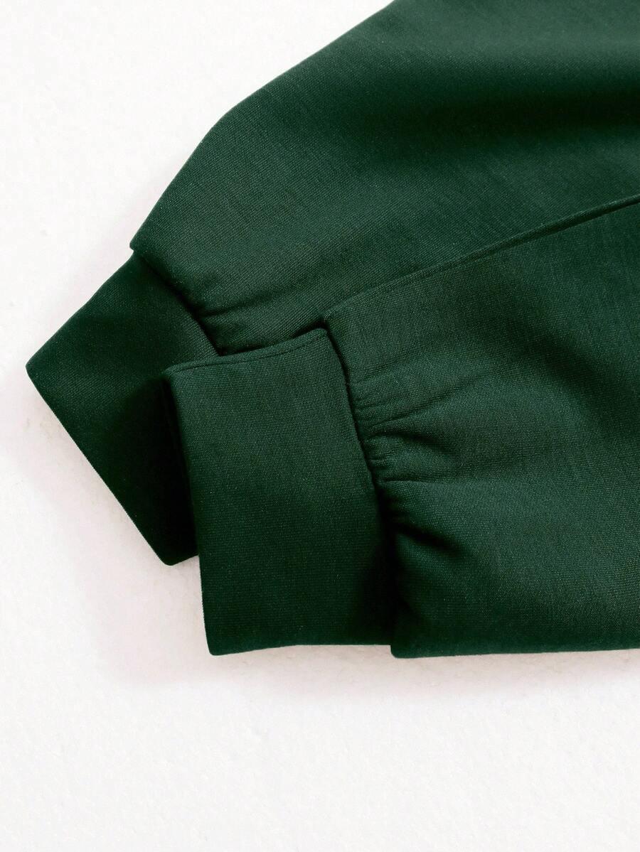 dark green cotton sleeve with ribbed cuff from HUSTLE801 That Girl beanie set